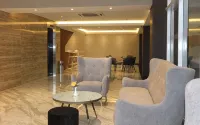 W Three Style Hotel Makassar - 3-Star