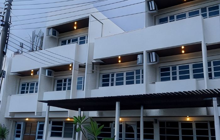 Albatross Guesthouse @ Thungwualaen Beach