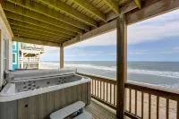 8BR Oceanfront in OBX w HotTub, Elevator & Theater Room! - balcony