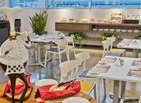 Sonesta Hotel Bucaramanga - พร้อมอาหารเช้า