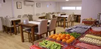 Parion House Hotel - Aamiainen