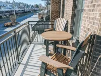 Beautiful condo in downtown Blue Ridge!