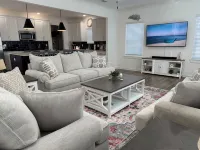 Large Family Friendly 4BR/10 Bed. Pool, Bay Access - บังกะโล