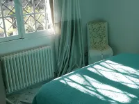 Apartment lux 1 bedroom, independent in villa, swimming pool, view Grasse and sea 그라스 호텔