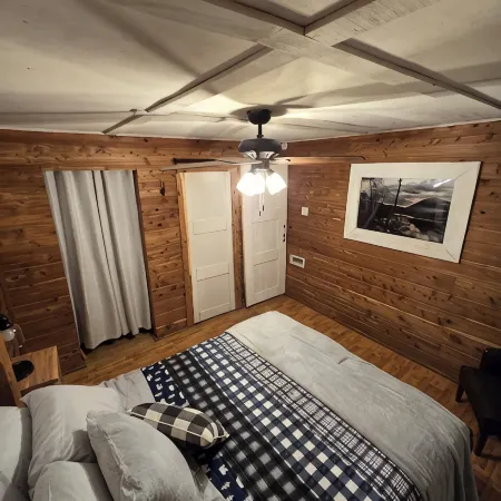 Pine Twist Cabin