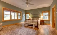 A breathtakingly pristine luxury cabin on 14 private acres - Boutique
