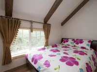 Wonju Sarichi Land in Forest Pension Hotels near Baeglyeonsa