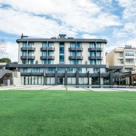 Le Pave Residences