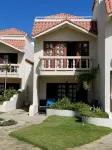 Beach front condo! Best spot to kite!! Beach lovers paradise! Nanny Estates