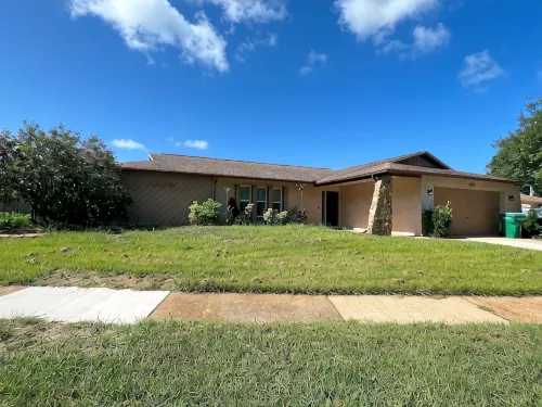 Dream Vacation Home w/heated pool near Clearwater&St. Pete/beaches quiet - 4-Star