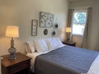 Unit 2 - Silver - Pinal Creek East - wifi - king bed