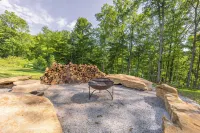Brand new custom lake house with breathtaking panoramic views - 3-Star