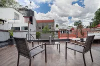 Deluxe Room in Condesa + Rooftop & Coworking - Epsilon by Nomadier - บังกะโล