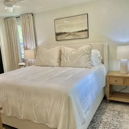 BEAUTIFUL REMODELED WITH HIGH END FURNISHINGS 3 BR/2B HOME IN BURLESON TX!