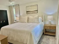 BEAUTIFUL REMODELED WITH HIGH END FURNISHINGS 3 BR/2B HOME IN BURLESON TX! - 3つ星