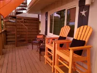 30 Seconds to Beach Path! Outdoor Tiki Bar w/ TV! Kayaks, SUP's, Bikes & More! - Wifi