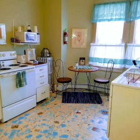 Fully equipped apartment for short term vacation rentals!