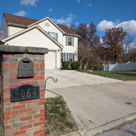 cul-de-sec home 4BR 3.5 Baths Sleeps 7 Jacuzzi tub