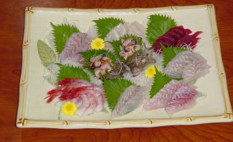 Onsen Minshuku Shirahamaya