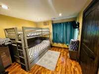 Fun on the Beach, minutes from Castle Rock Lake! EV friendly too! -Hot Tub-! - 4-Star