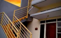 Villa Puncak Garuda D6 -  Holiday Villas