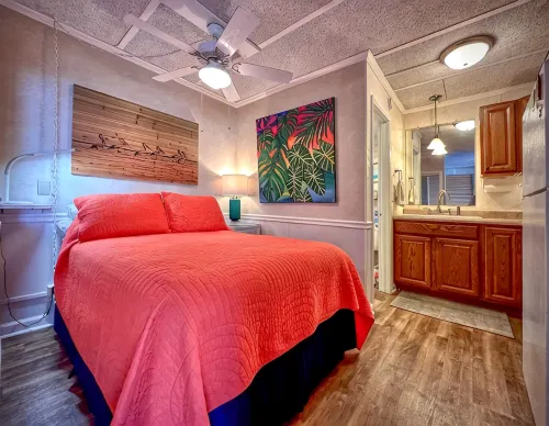 Bogue Shores Studio - Sound Front  Porch and Beach Access All-in-One! - Wifi