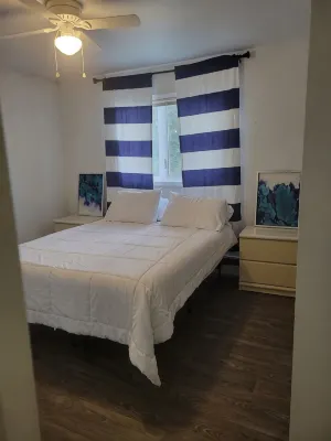 Hidden Gem City Suite/ Self Check-in/ Awd Rental Available - Condos