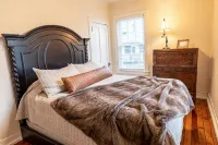 Historic Carriage House in Jefferson City Near Capitol & Old Penitentiary - 3-Star