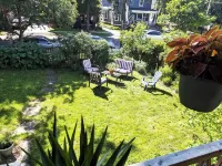 Historic Charm Meets Modern Comfort in Downtown Burlington - Huoneistot