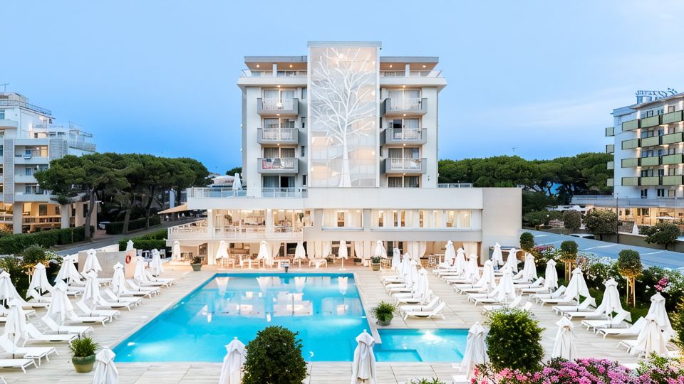 Life Hotel 4 Superior