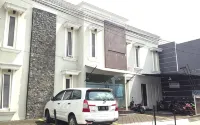 Grand Kadaka Syariah - 2-Sterne