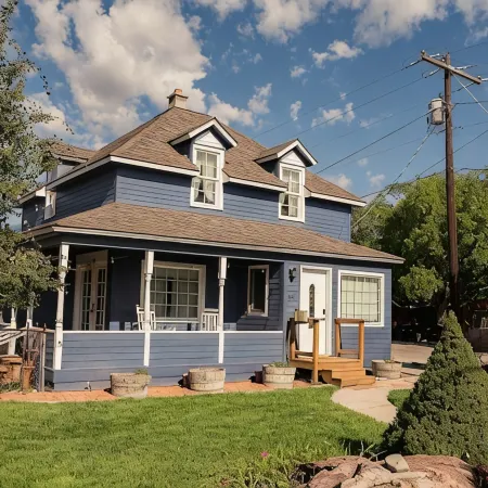 Newly renovated historical house. Walking distance to all of downtown!