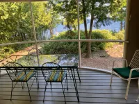 Gray Gull Cottage-Waterfront Home - 3-Star