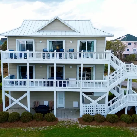 4Br3BA House at S. Topsail Private Beach, Pool & Dock Access. June 5-11 Discount