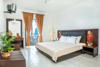 Xenios Dolphin Beach Hotel - balcony