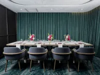 Bayside Geelong Hotel & Apartments, an Ascend Collection Hotel Hotels near The Carousel