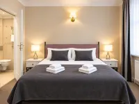 ROYAL ROOMS by WOW HOMES Hotels near Philharmonic