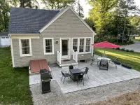 New construction within 1 mile of bay beach and Nickerson Park - Homestays