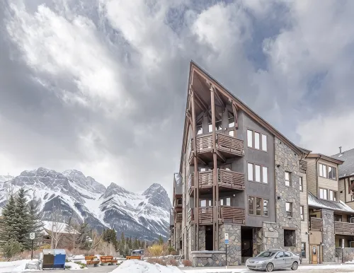 Creekside at Rundle Cliffs Lodge - جاكوزي