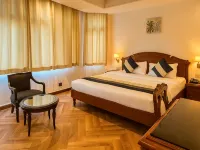 Hotel Park Residency Hotels near NIFT
