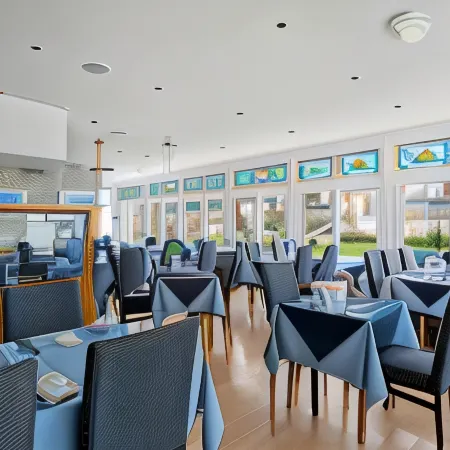 Marine Hotel