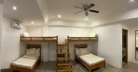 P&B Residences Legazpi - bar
