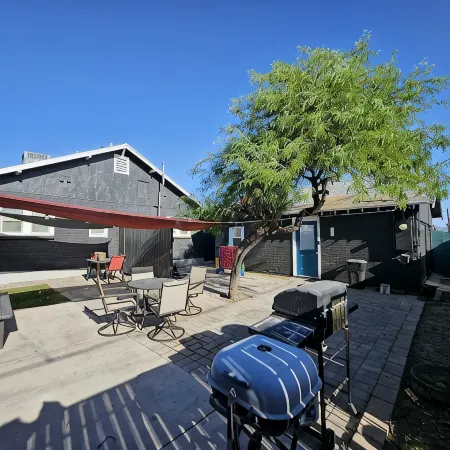 Downtown Phoenix Apt w/ Beautiful Patio & Parking