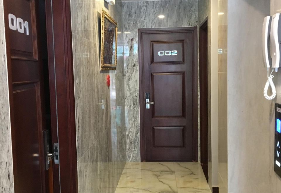 NH Victoria Hotel Over view