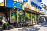 Skoogs City Bnb Hotels in Пітео