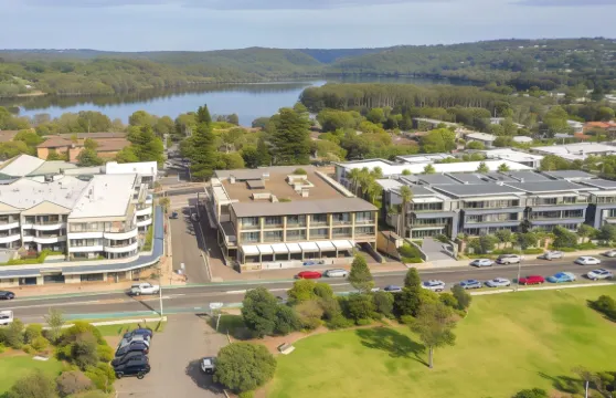 納拉賓沙灘睡帽Plus酒店