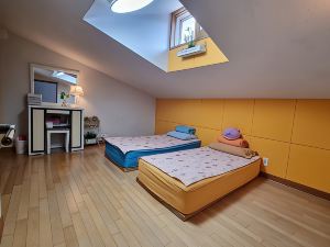 Tongyeong One Guesthouse