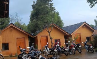 Hong Thu Homestay & Bungalow Ha Giang