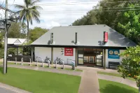 Coral Beach Lodge Hotels in Craiglie