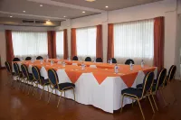 Camelot Beach Hotel